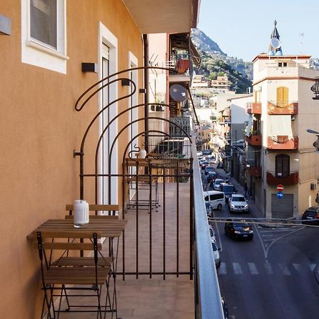 Le Tre More Giardini Naxos Exterior photo