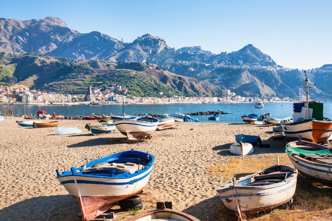 Le Tre More Giardini Naxos Exterior photo