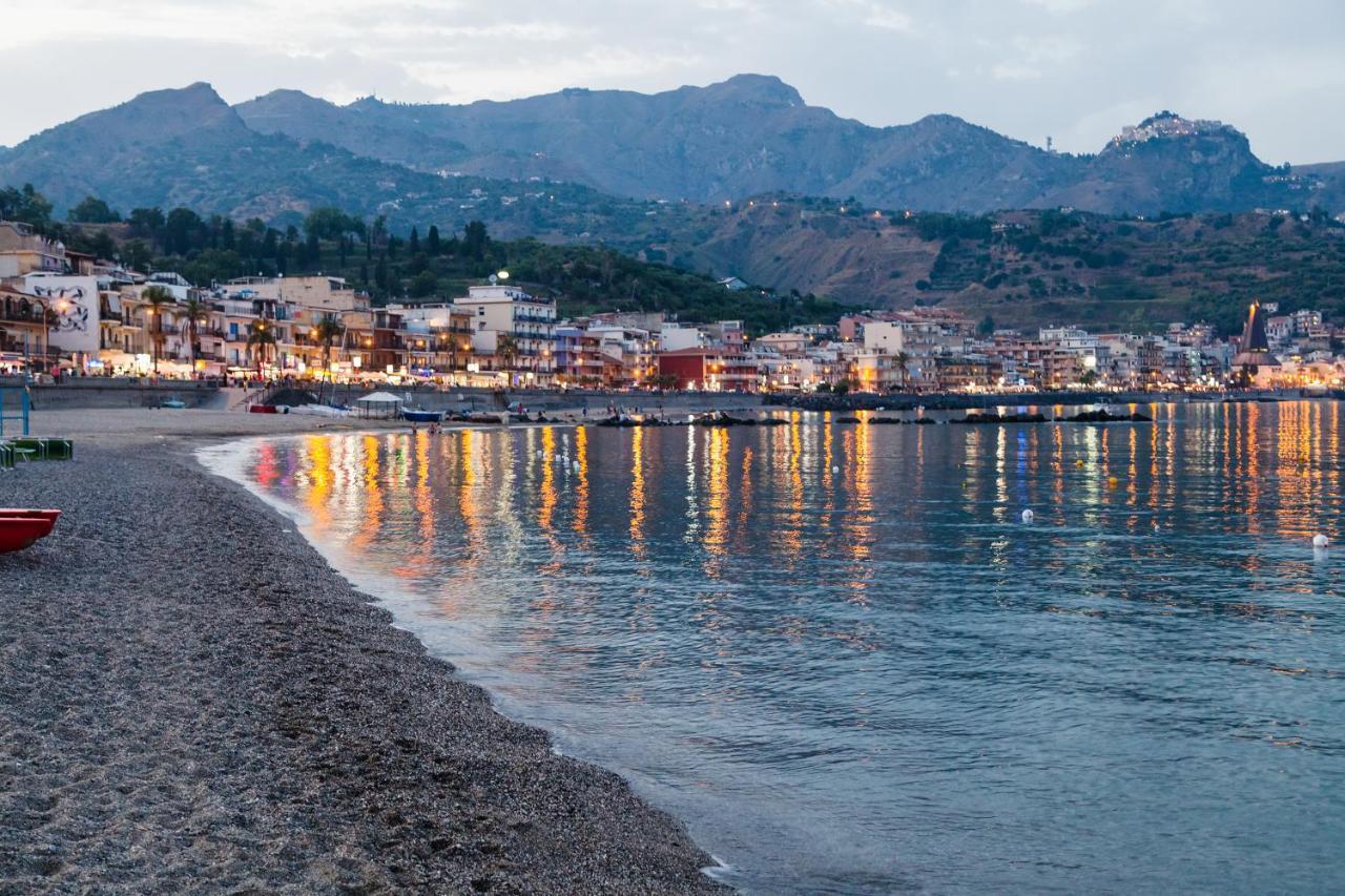 Le Tre More Giardini Naxos Exterior photo